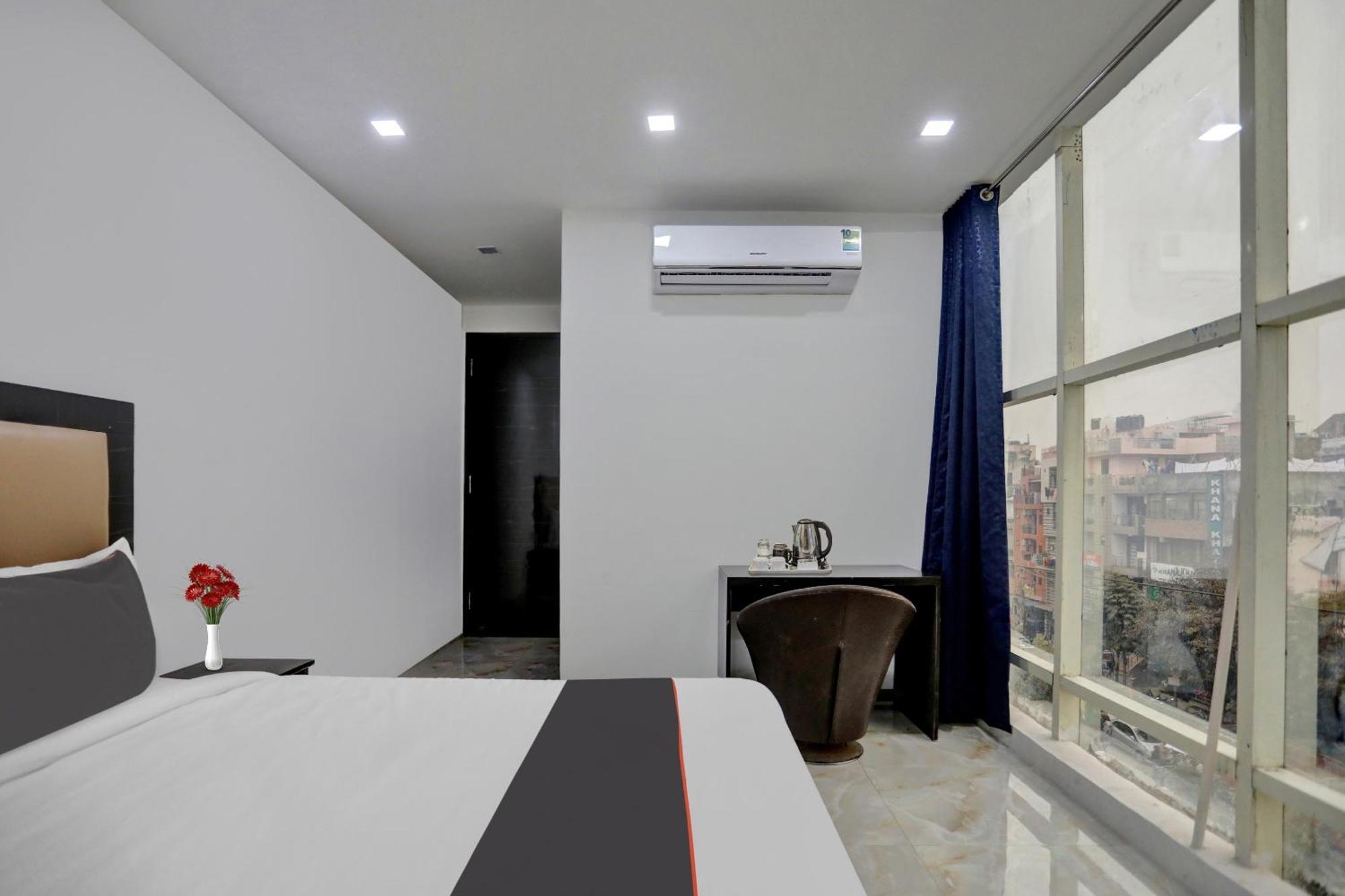 Super Townhouse The Arrow Near Lotus Temple Hotel New Delhi Exterior photo
