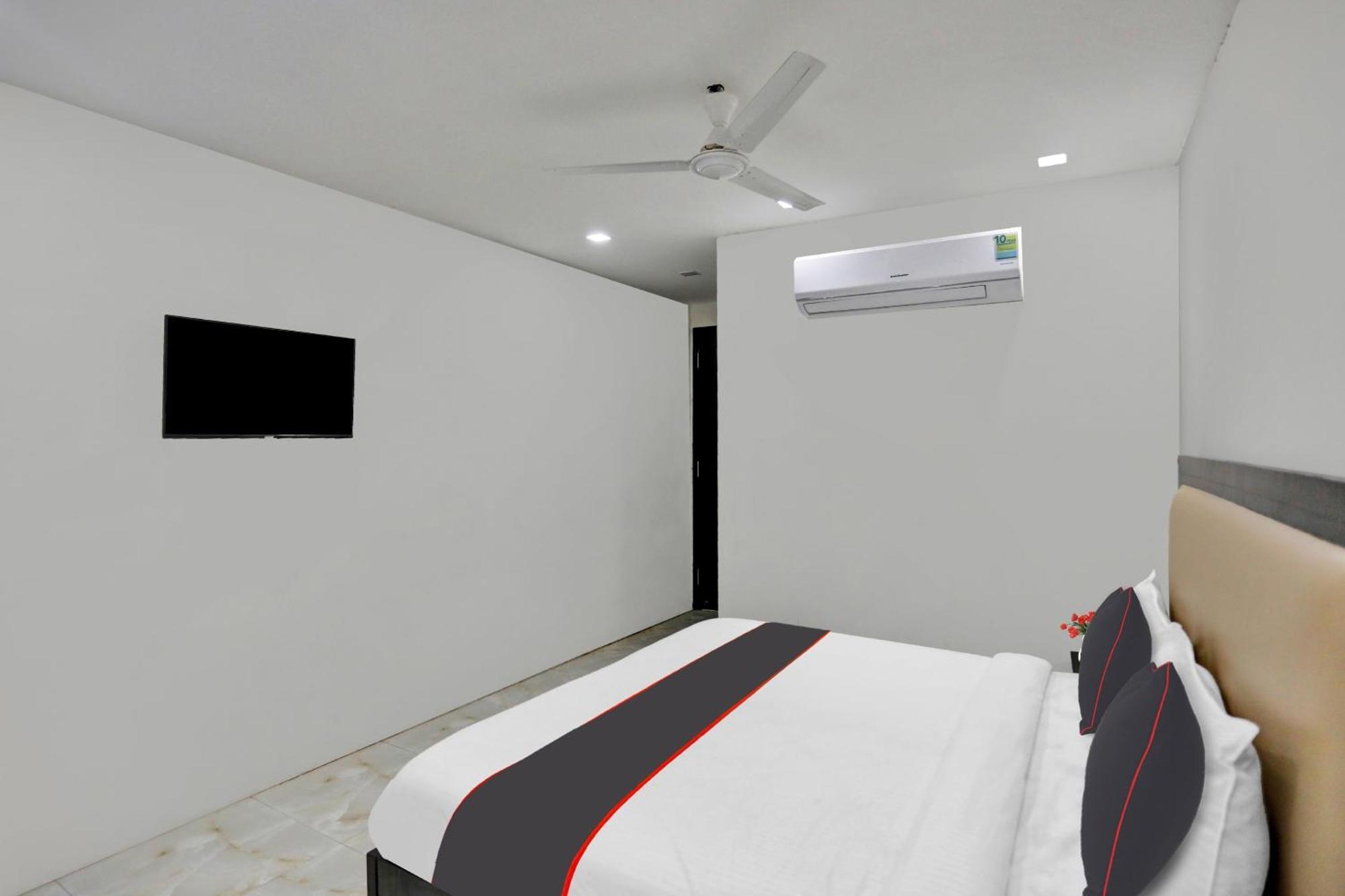 Super Townhouse The Arrow Near Lotus Temple Hotel New Delhi Exterior photo